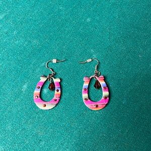 Horseshoe earrings
